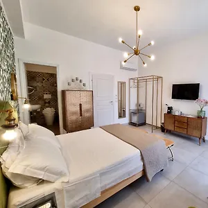 https://dimora-giusti.lecce-hotels.com