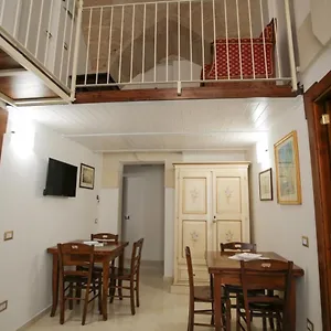 https://bb-lo-scrigno-barocco.lecce-hotels.com