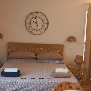 https://little-orange-room.it-romehotels.com